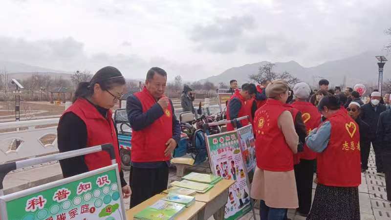 县科技局开展科普宣传志愿服务活动 让科学知识走进千家万户